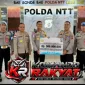 Bantuan diserahkan pada Senin (24/8/2026) sekitar pukul 19.00 WITA di Lobby Mapolda NTT.